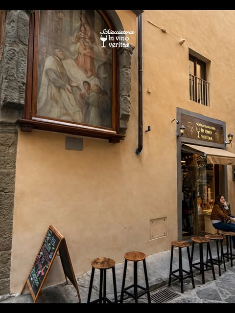 Via dei Cimatori — l'ingresso di In Vino Veritas