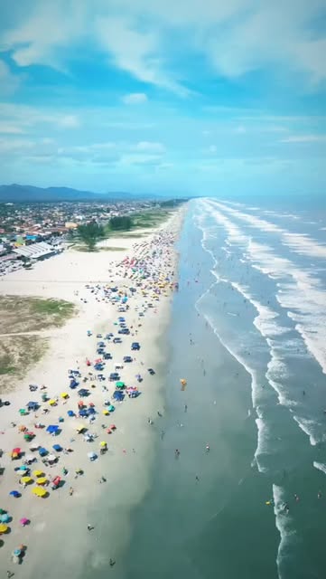Praia paradisíaca